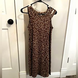 Super cute cheetah print dress